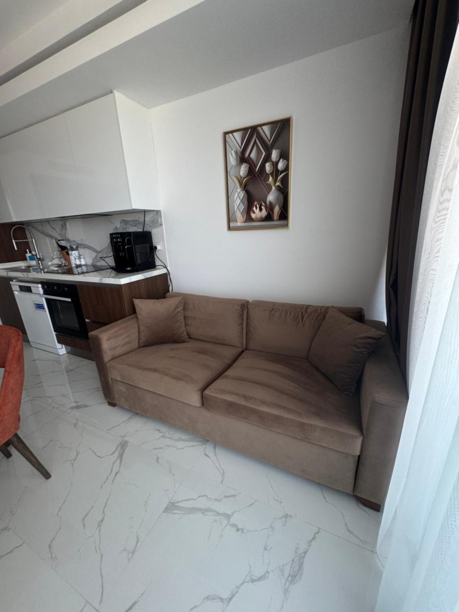Grand Sapphire Casino 1 Bdr B3 *